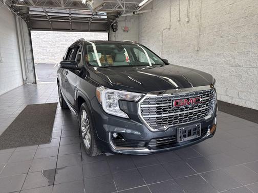Hunter Metallic 2022 GMC Terrain Denali