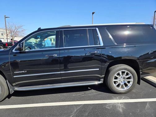 2017 GMC Yukon XL Denali