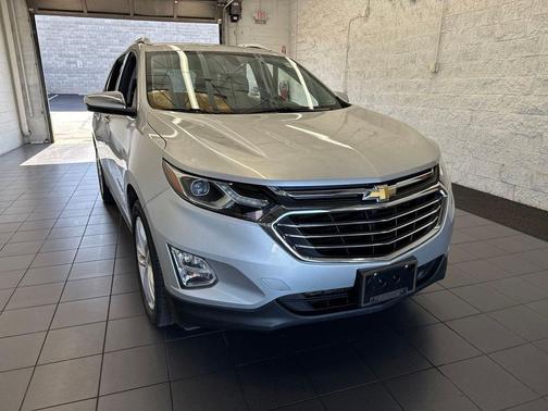 Silver Ice Metallic 2019 Chevrolet Equinox Premier w/2LZ