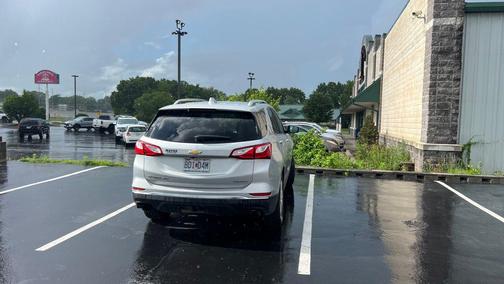 Silver Ice Metallic 2019 Chevrolet Equinox Premier w/2LZ