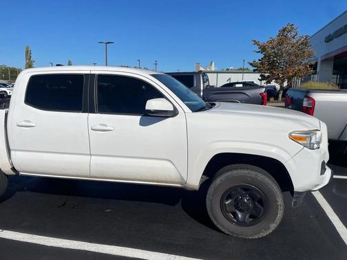 2018 Toyota Tacoma SR5