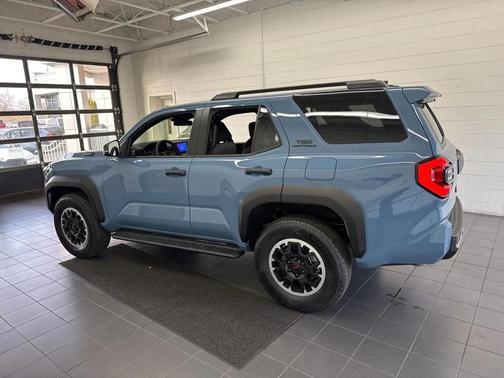 2025 Toyota 4Runner TRD Off Road