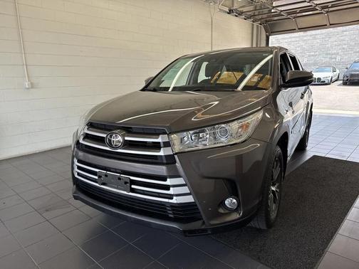 2018 Toyota Highlander LE Plus