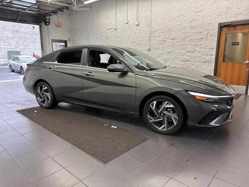 2024 Hyundai ELANTRA HEV Limited