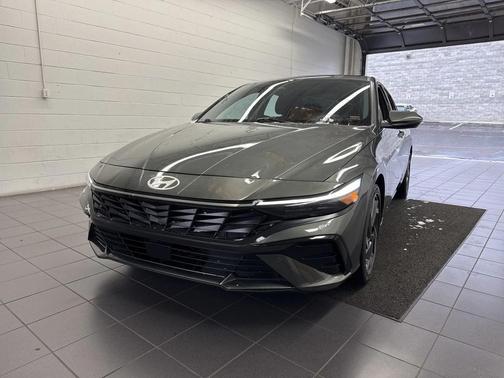 2024 Hyundai ELANTRA HEV Limited