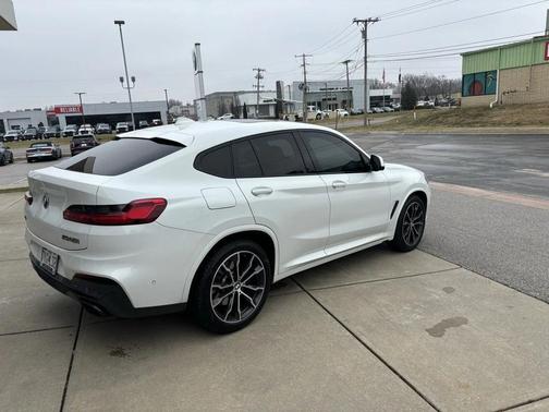 2021 BMW X4 M40i