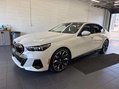 2026 BMW 550e xDrive