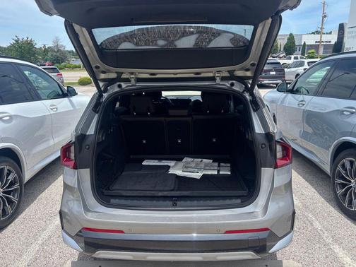 Space Silver Metallic 2025 BMW X1 xDrive28i