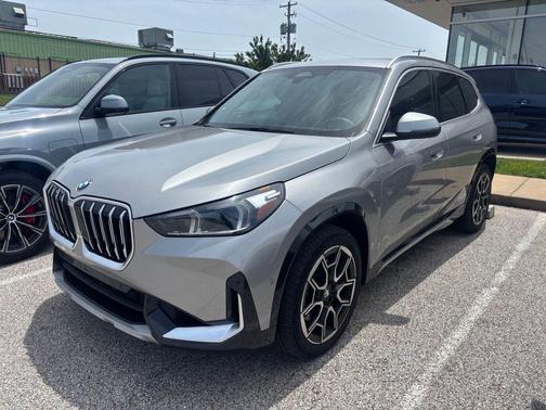 Space Silver Metallic 2025 BMW X1 xDrive28i