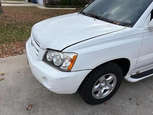 2002 Toyota Highlander Base