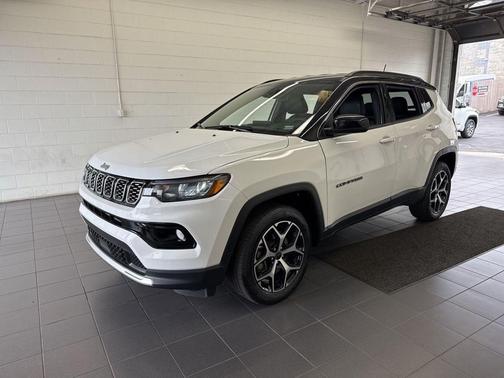 Bright White Clearcoat 2025 Jeep Compass Limited