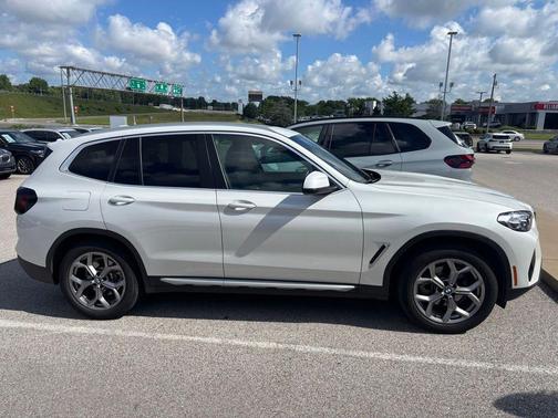 White Metallic 2023 BMW X3 xDrive30i