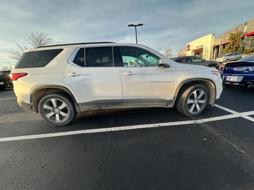 2020 Chevrolet Traverse LT Leather