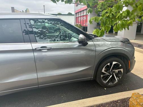Silver 2024 Mitsubishi Outlander SEL 2.5 S-AWC