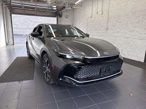 2023 Toyota Crown XLE