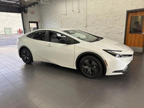 2026 Toyota Prius LE