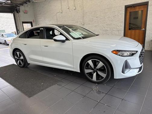 2025 Audi A5 Premium Plus TFSI quattro S tronic