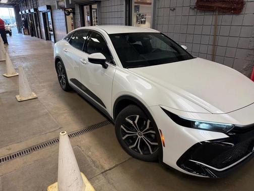 2023 Toyota Crown XLE