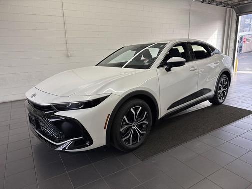 2023 Toyota Crown XLE