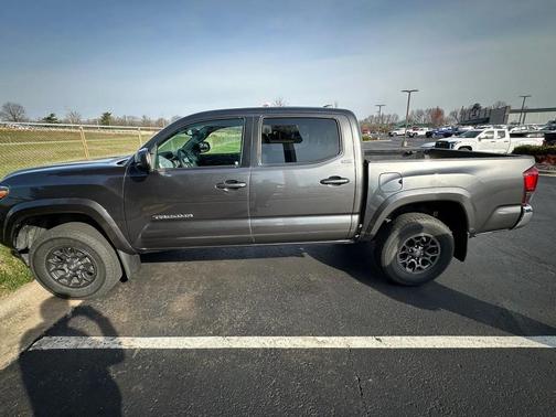 2018 Toyota Tacoma SR5