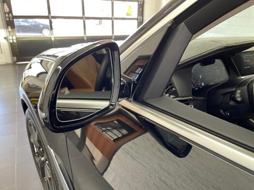 Photo 5 of 45 of 2022 BMW X7 xDrive40i