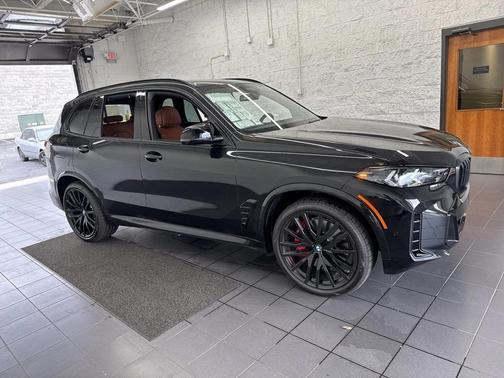 2026 BMW X5 M60i