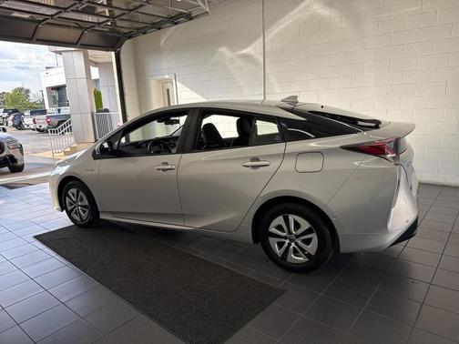 2018 Toyota Prius Two