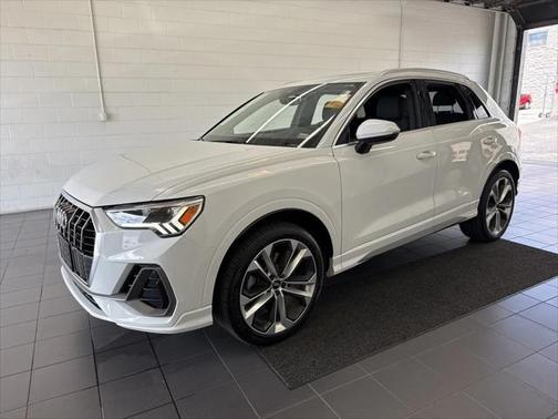 2020 Audi Q3 45 S line Premium Plus