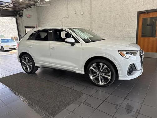 2020 Audi Q3 45 S line Premium Plus