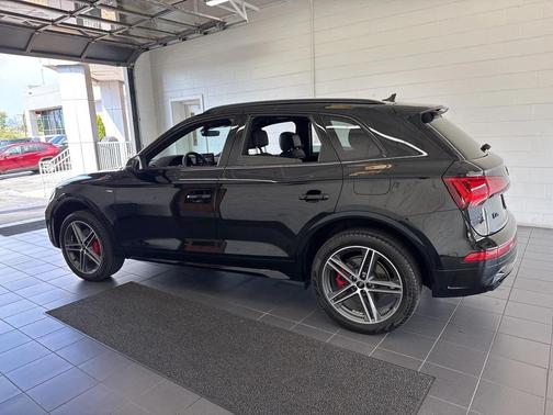 2024 Audi Q5 e 55 S line Premium Plus