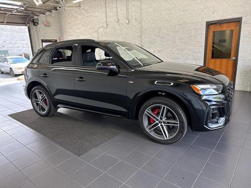 2024 Audi Q5 e 55 S line Premium Plus