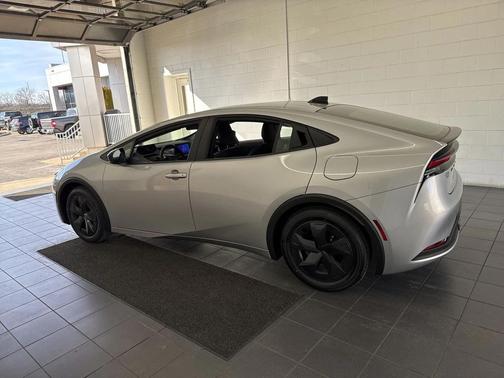 2026 Toyota Prius LE