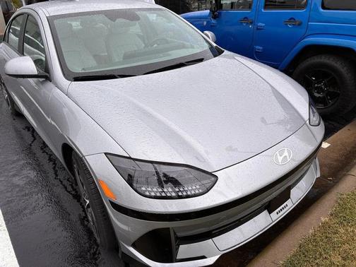 2023 Hyundai IONIQ 6 SEL