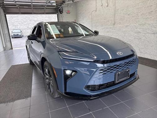 2025 Toyota Crown Signia Limited
