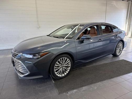 2020 Toyota Avalon Hybrid Limited