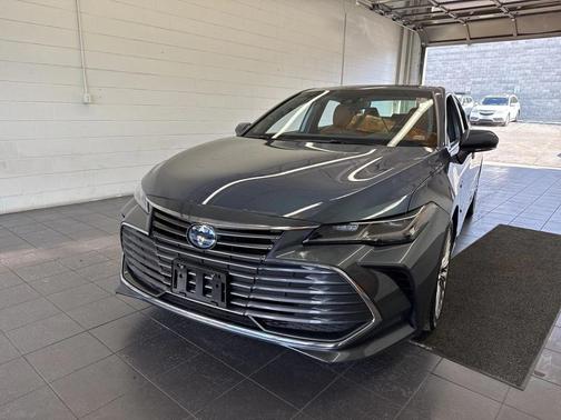 2020 Toyota Avalon Hybrid Limited