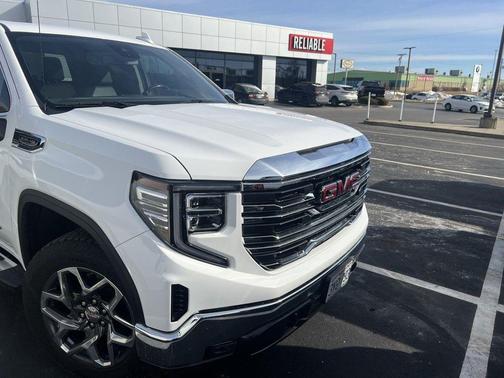 2022 GMC Sierra 1500 SLT