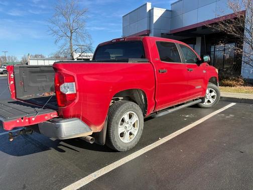 2017 Toyota Tundra SR5
