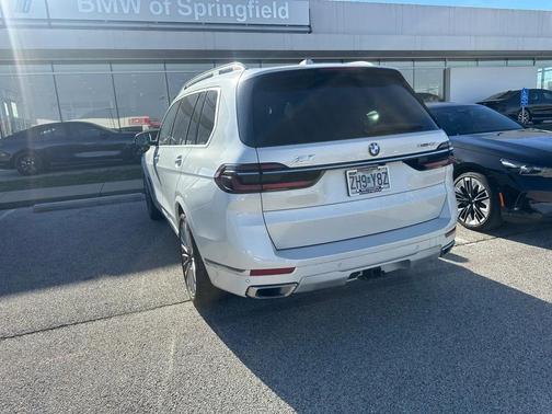 2025 BMW X7 xDrive40i