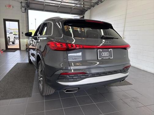 2025 Audi Q5 Premium Plus