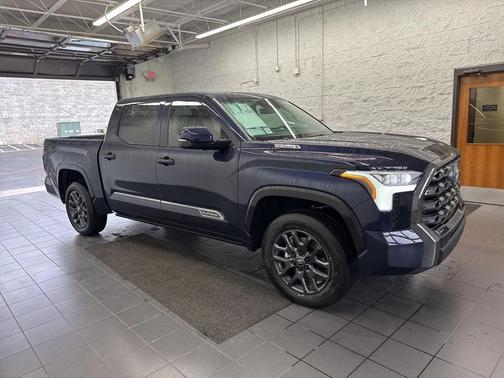 2026 Toyota Tundra Hybrid Platinum