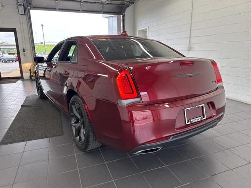 2023 Chrysler 300 S