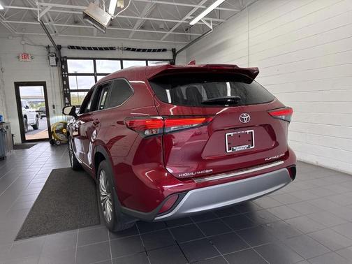 2021 Toyota Highlander Platinum