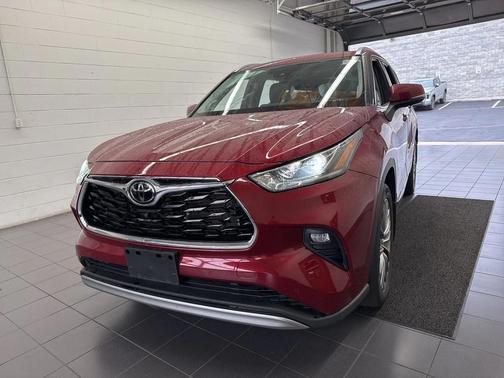 2021 Toyota Highlander Platinum