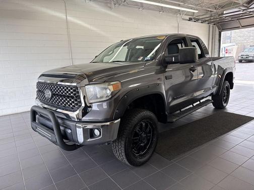 Magnetic Gray Metallic 2018 Toyota Tundra SR5