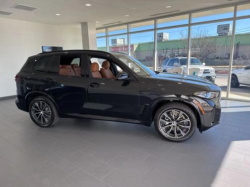 Black Sapphire Metallic 2026 BMW X5 xDrive40i