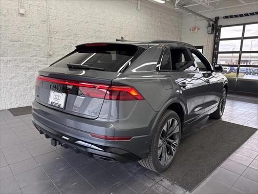 2025 Audi Q8 55 Premium Plus