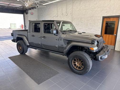 Granite Crystal Metallic Clearcoat 2023 Jeep Gladiator Sport