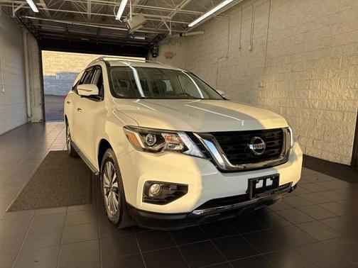 2020 Nissan Pathfinder SL 4WD