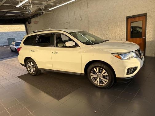 2020 Nissan Pathfinder SL 4WD